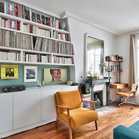 Apartment Superbe Place Republique Paris